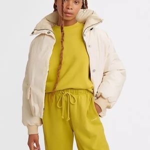 S - Levi's Mio Reversible Down Pillow Puffer Jacket - White